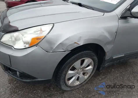 2010 Subaru Outback 2.5I Premium из США, поврежденный, VIN 4S4BRBCC8A3326009